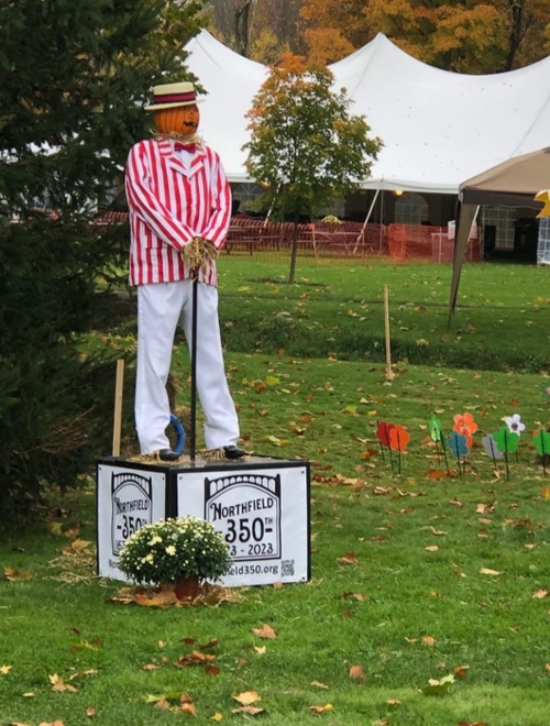 10-22 Scarecrow in the Park