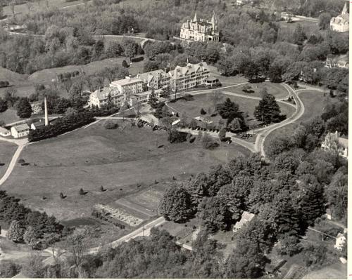 Aerial (Chateau behind Inn)